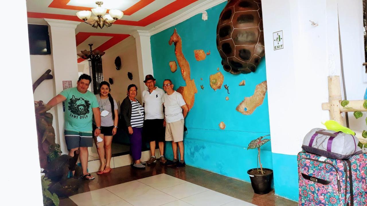 Suite Galarous Island Puerto Ayora  Exterior photo
