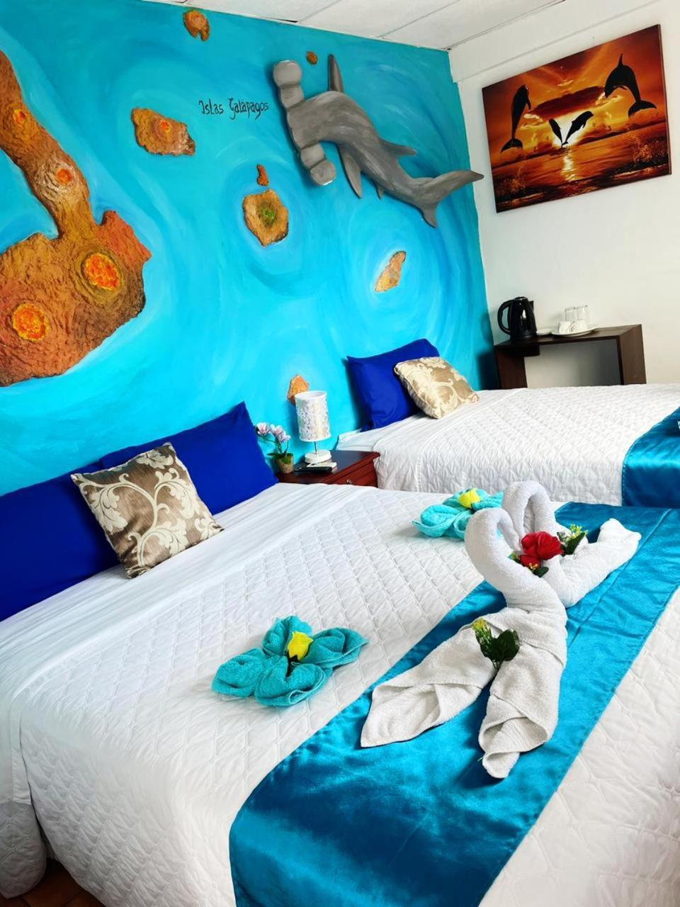 Suite Galarous Island Puerto Ayora  Exterior photo